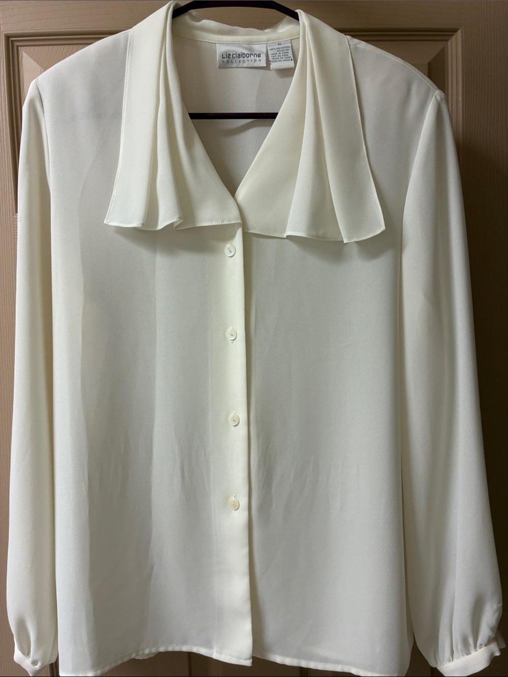 Liz Claiborne Ivory Button-Front Long Sleeve Blouse